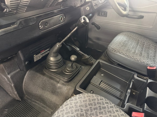 Used Land Rover Defender 1999 for sale - 75682595: Photo 14