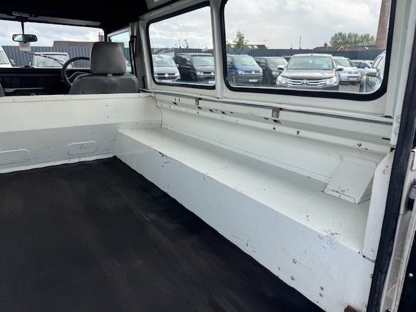 Used Land Rover Defender 1999 for sale - 75682595: Photo 16