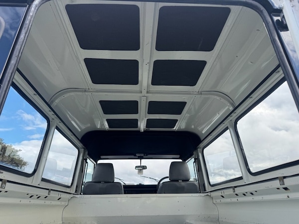 Used Land Rover Defender 1999 for sale - 75682595: Photo 17