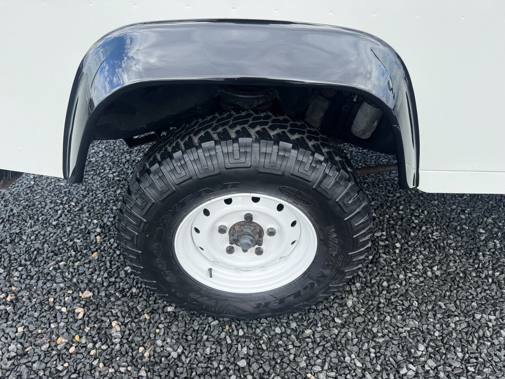 Used Land Rover Defender 1999 for sale - 75682595: Photo 19