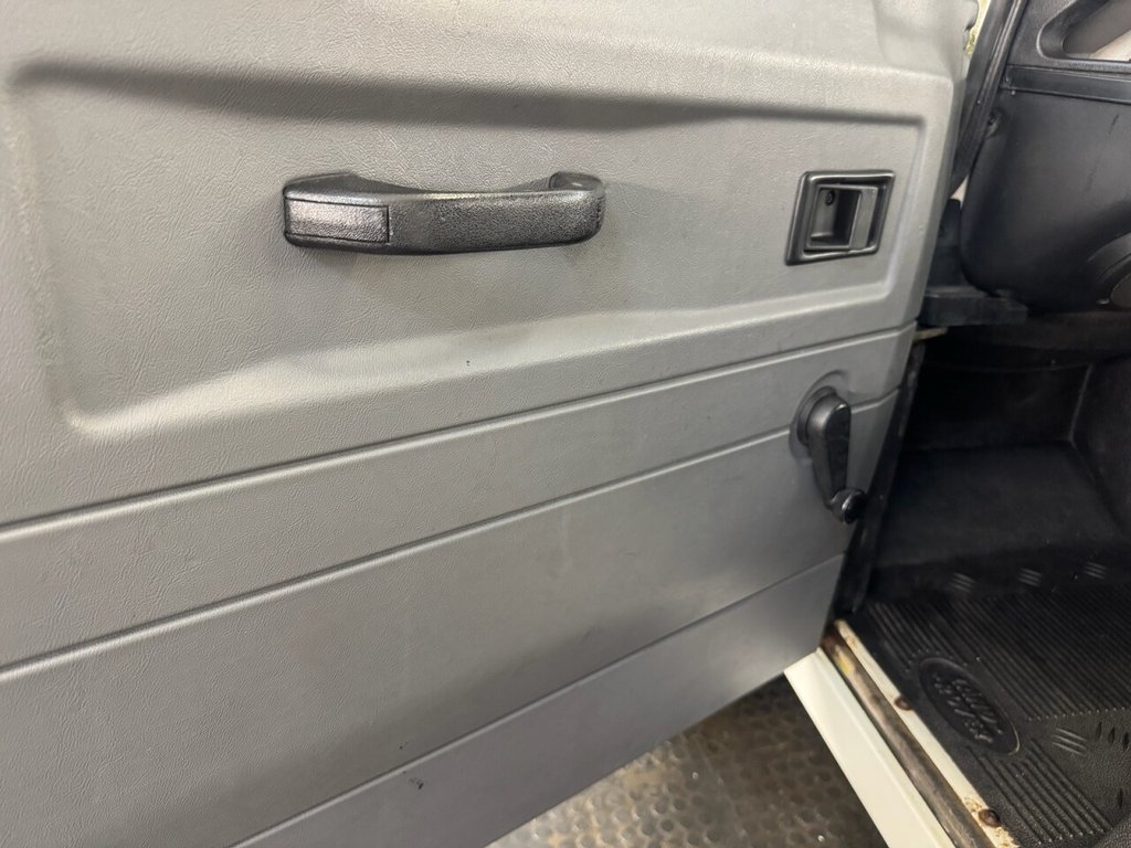 Used Land Rover Defender 1999 for sale - 75682595: Photo 22