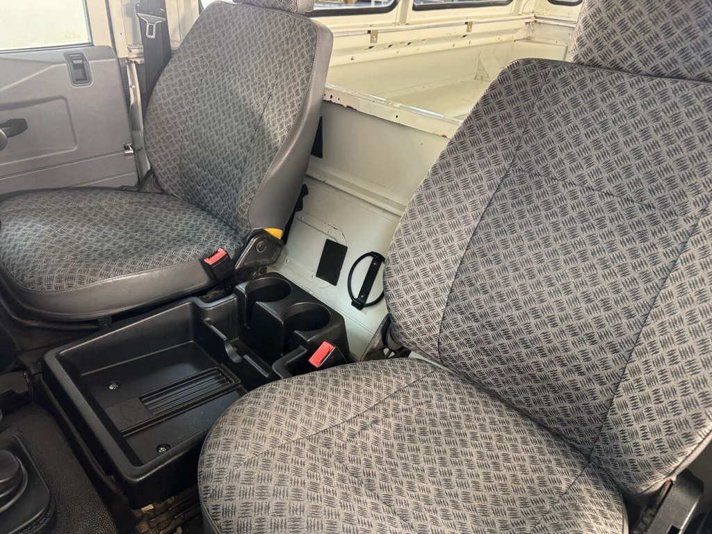 Used Land Rover Defender 1999 for sale - 75682595: Photo 23