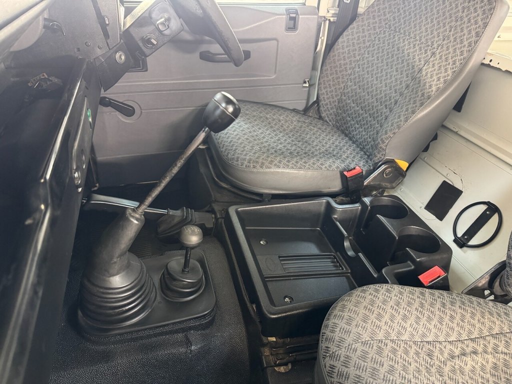 Used Land Rover Defender 1999 for sale - 75682595: Photo 24