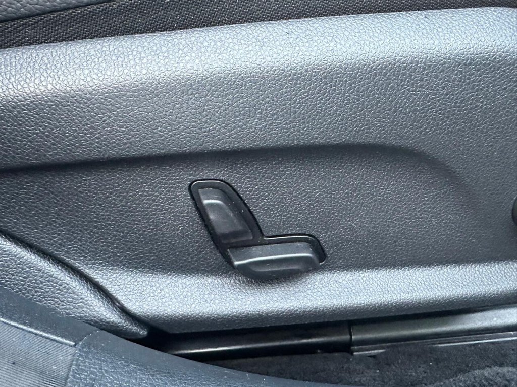 Used Mercedes-Benz C Class 2015 for sale - 76345214: Photo 27