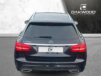 Used Mercedes-Benz C Class 2015 for sale - 76345214: Photo