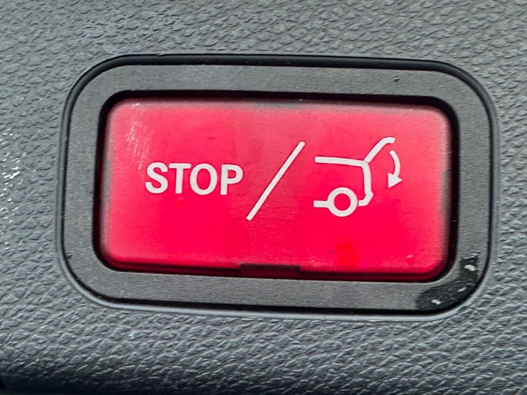 Used Mercedes-Benz C Class 2015 for sale - 76345214: Photo 31