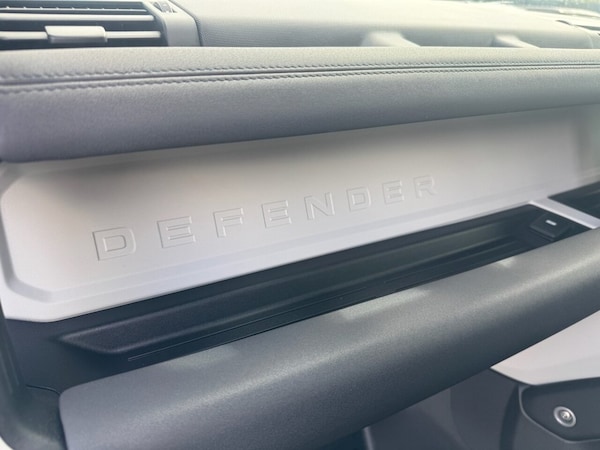 Used Land Rover Defender 2020 for sale - 75654063: Photo 11