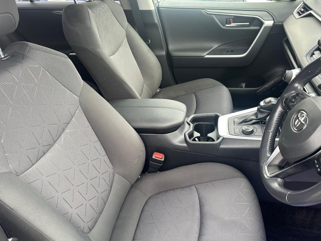 Used Toyota RAV4 2020 for sale - 76163335: Photo 16