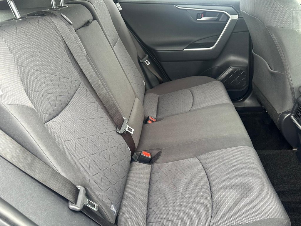 Used Toyota RAV4 2020 for sale - 76163335: Photo 18