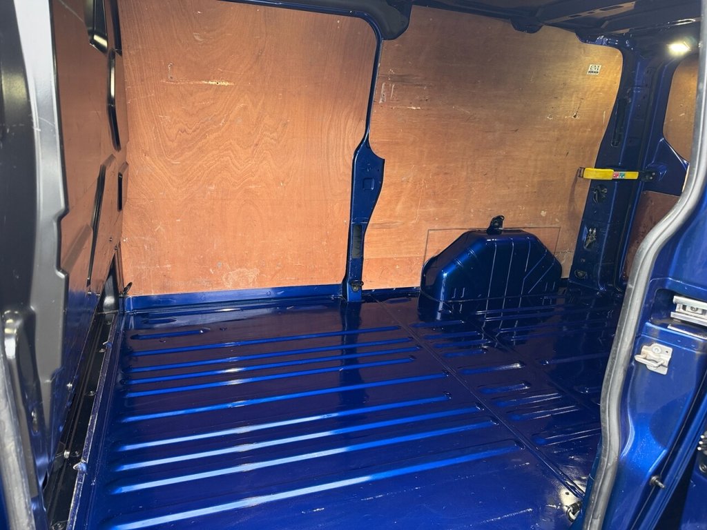 Used Ford Transit Custom 2015 for sale - 76106168: Photo 8