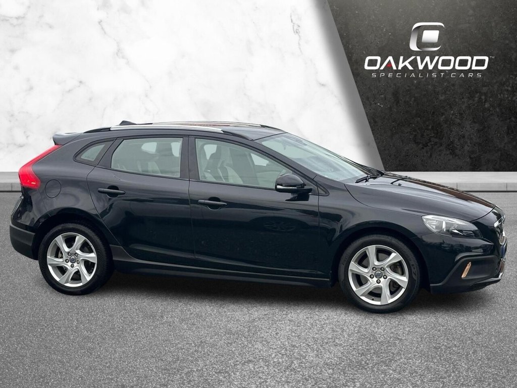 Used Volvo V40 Cross Country 2014 for sale - 76106155: Photo 10