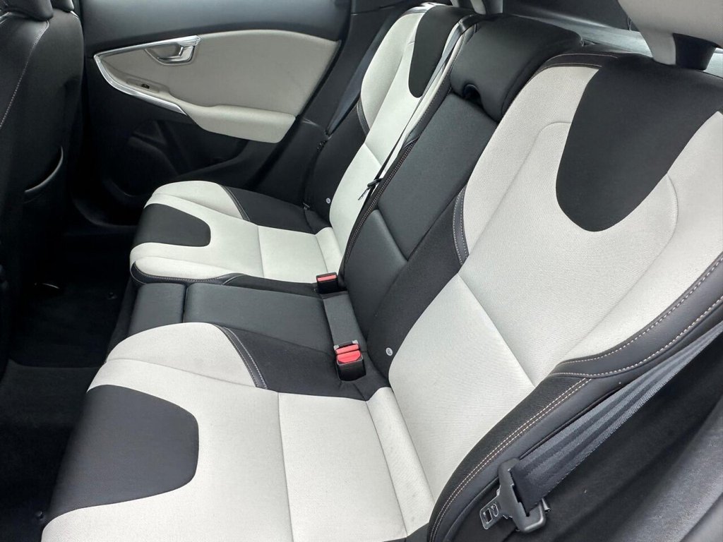 Used Volvo V40 Cross Country 2014 for sale - 76106155: Photo 23