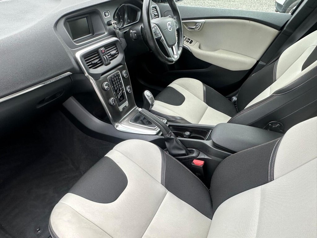 Used Volvo V40 Cross Country 2014 for sale - 76106155: Photo 24
