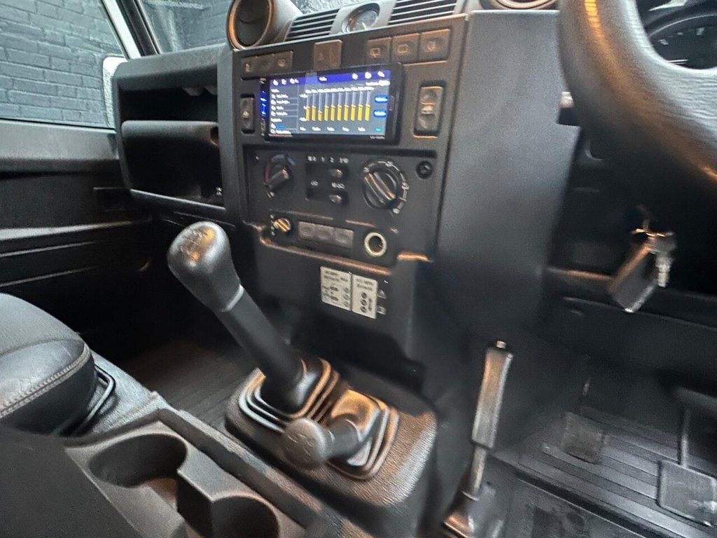 Used Land Rover Defender 2016 for sale - 76950265: Photo 13