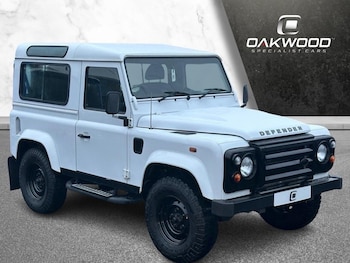 Land Rover Defender feature image