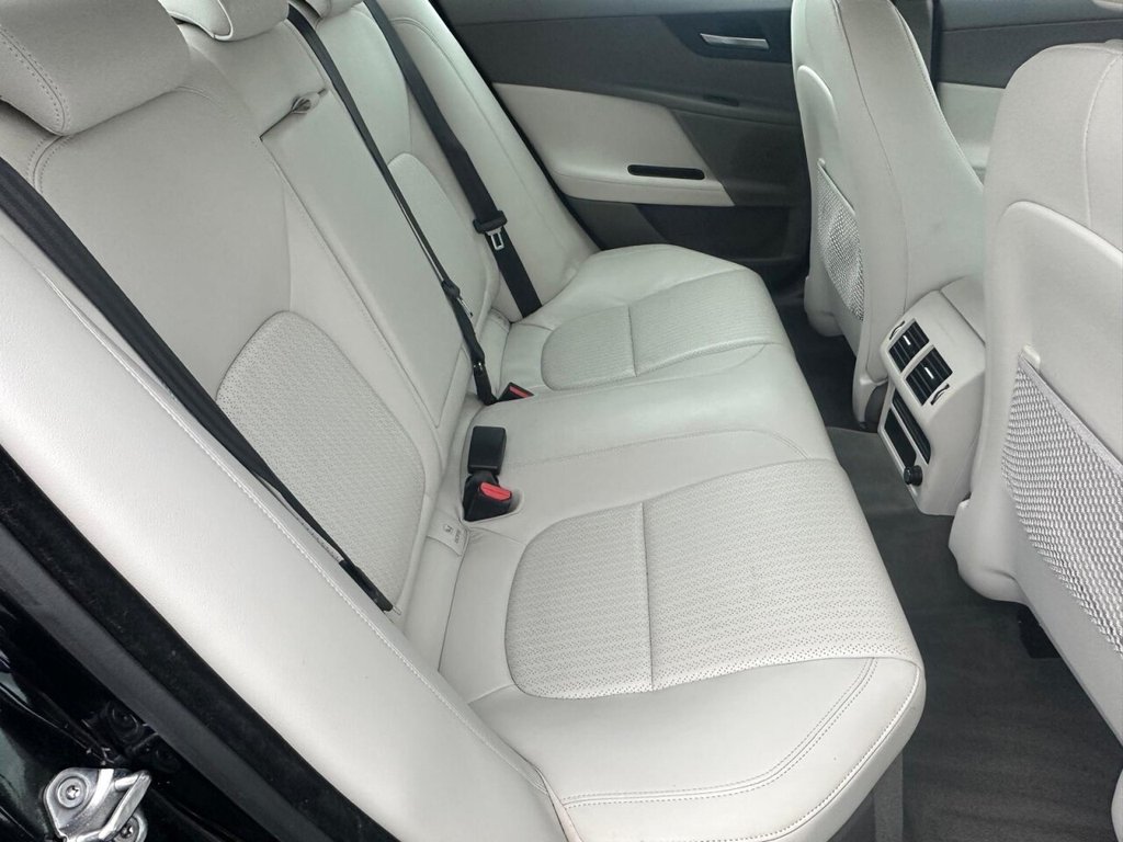 Used Jaguar XE 2016 for sale - 76223796: Photo 17