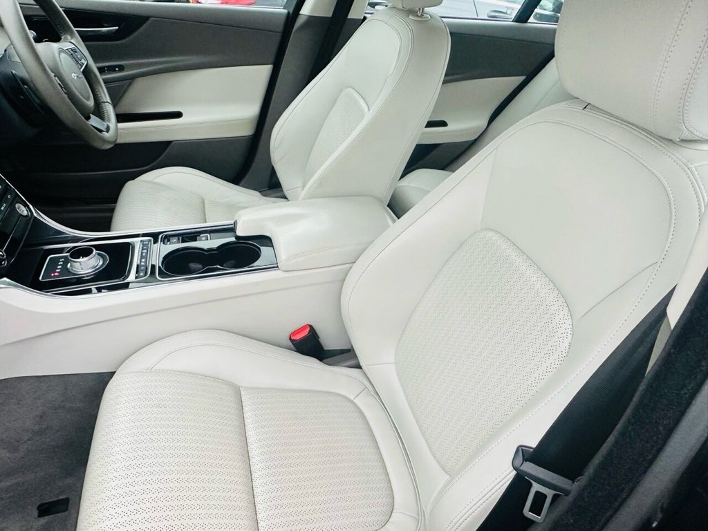 Used Jaguar XE 2016 for sale - 76223796: Photo 19