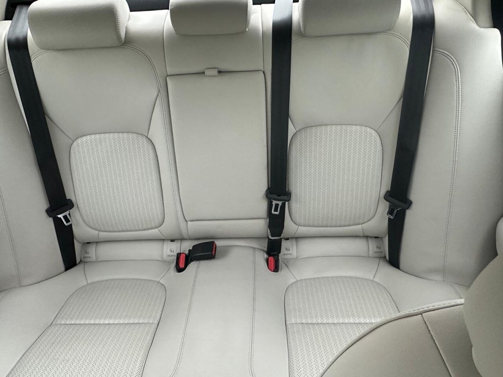 Used Jaguar XE 2016 for sale - 76223796: Photo 21