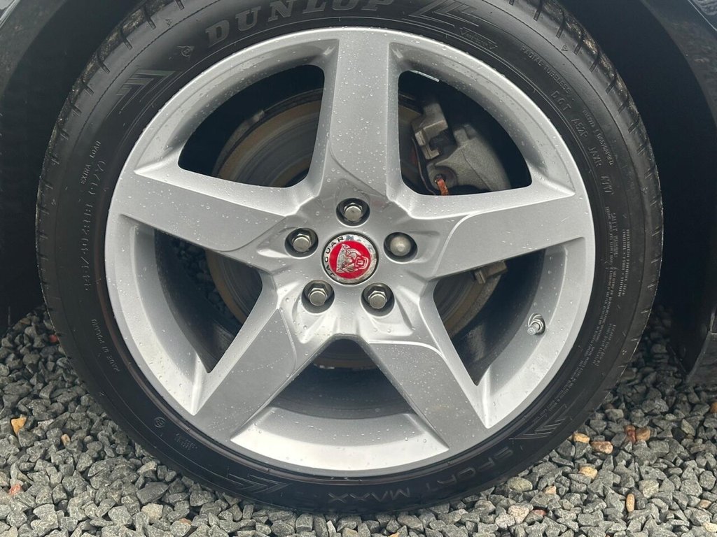 Used Jaguar XE 2016 for sale - 76223796: Photo 28