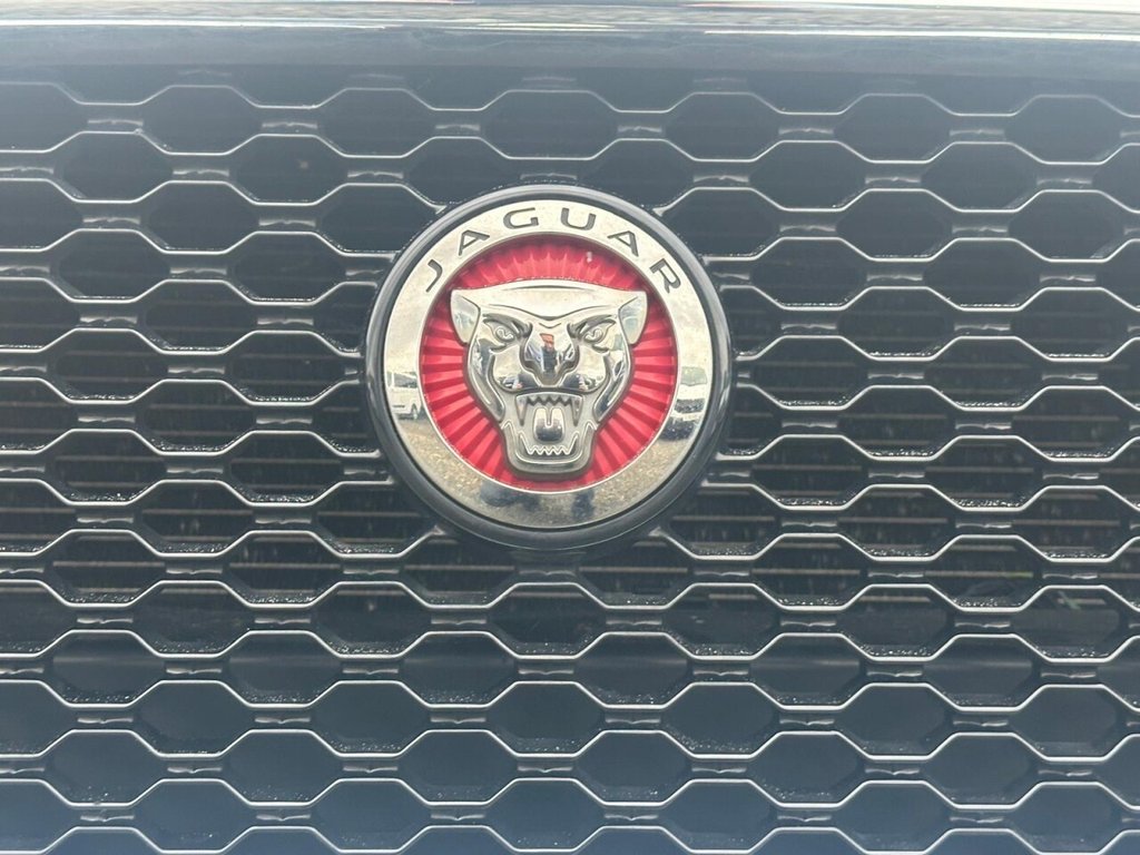 Used Jaguar XE 2016 for sale - 76223796: Photo 29