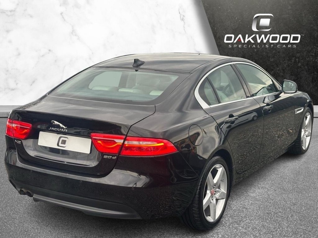 Used Jaguar XE 2016 for sale - 76223796: Photo 3