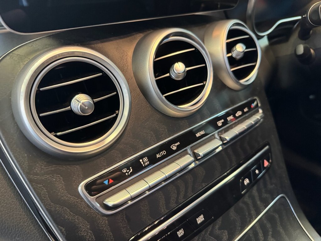 Used Mercedes-Benz GLC 2020 for sale - 76256304: Photo 21