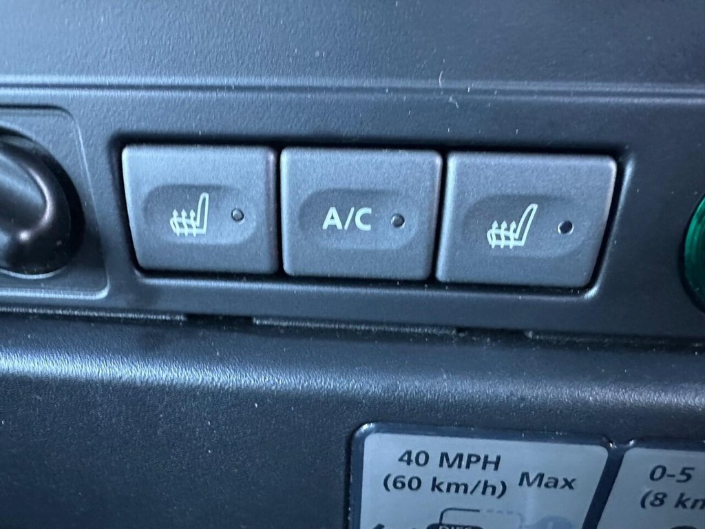 Used Land Rover Defender 2012 for sale - 76698468: Photo 19