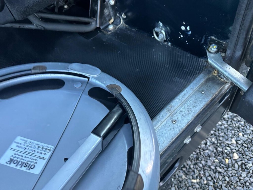 Used Land Rover Defender 2012 for sale - 76698468: Photo 22