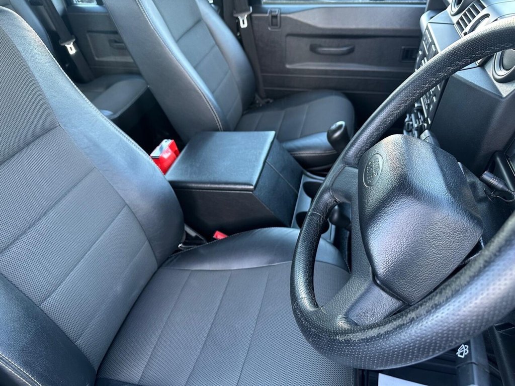 Used Land Rover Defender 2012 for sale - 76698468: Photo 23