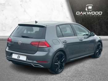 Used Volkswagen Golf 2018 for sale - 74986164: Photo