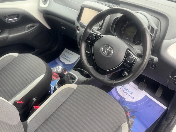 Used Toyota AYGO 2018 for sale - 76105951: Photo 12