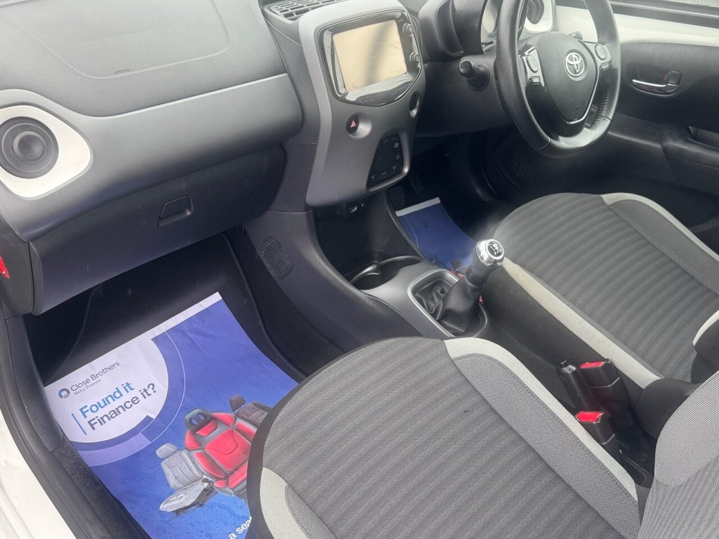 Used Toyota AYGO 2018 for sale - 76105951: Photo 18