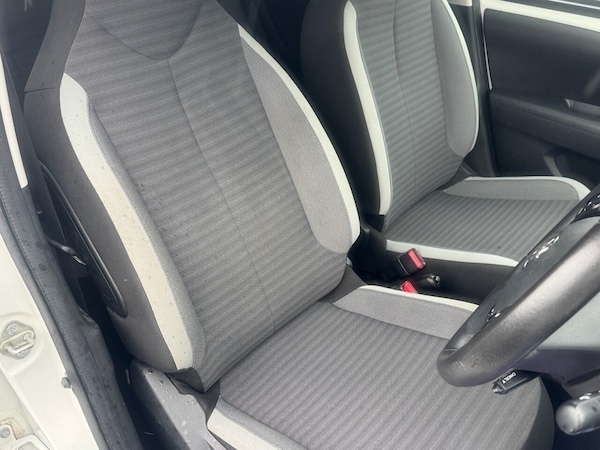 Used Toyota AYGO 2018 for sale - 76105951: Photo 9