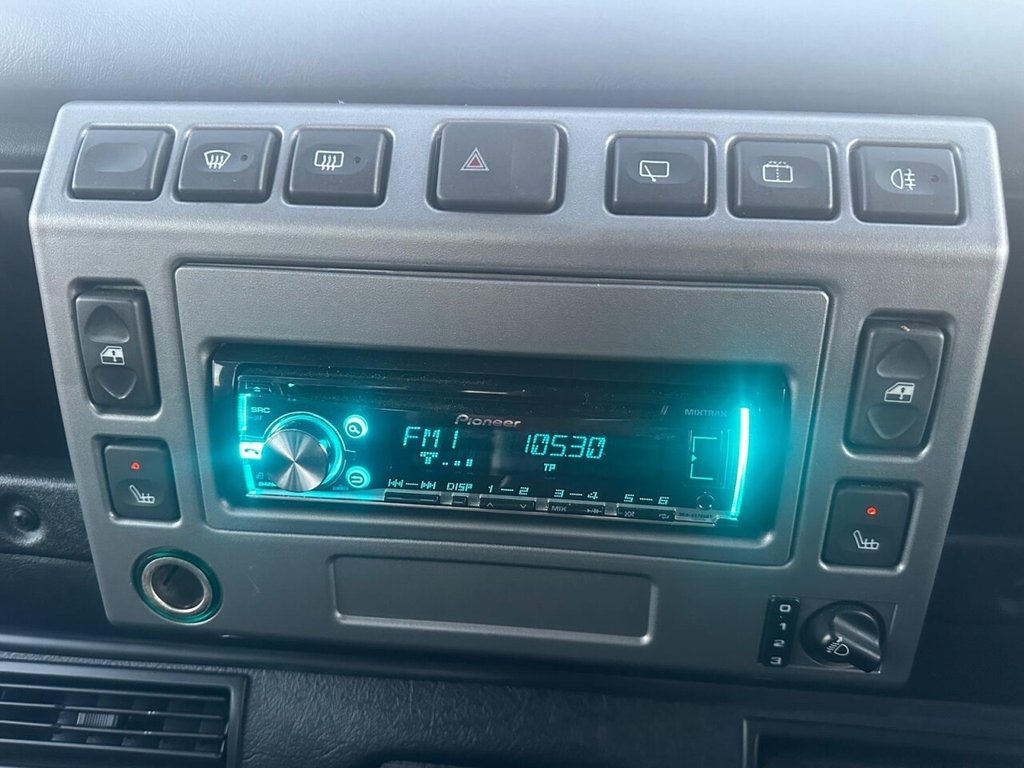 Used Land Rover Defender 2006 for sale - 77879619: Photo 10