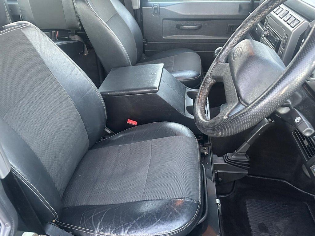 Used Land Rover Defender 2006 for sale - 77879619: Photo 11