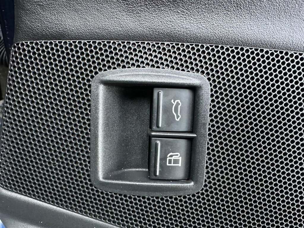 Used Volkswagen CC 2014 for sale - 76820333: Photo 22