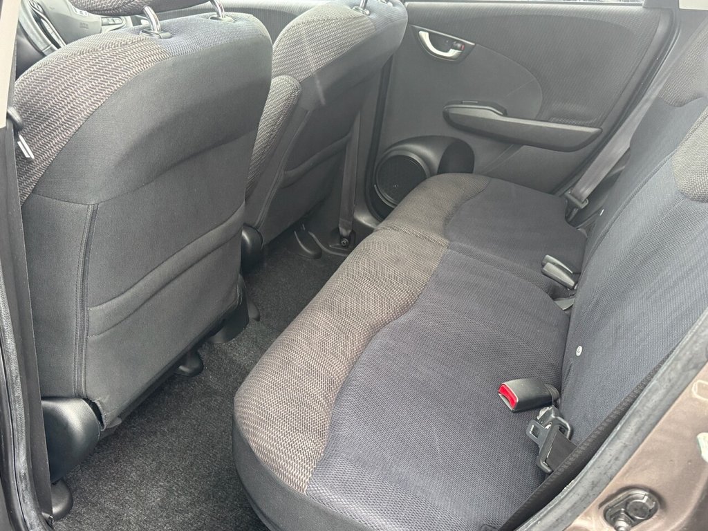 Used Honda Jazz 2014 for sale - 76106038: Photo 15