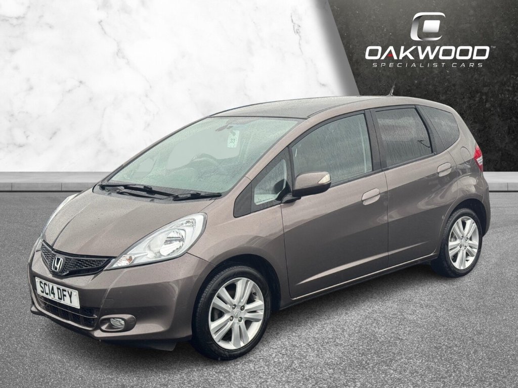 Used Honda Jazz 2014 for sale - 76106038: Photo 3