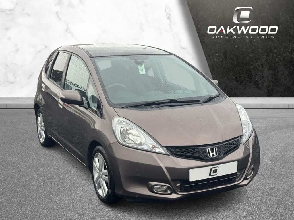 Used Honda Jazz 2014 for sale - 76106038: Photo 5