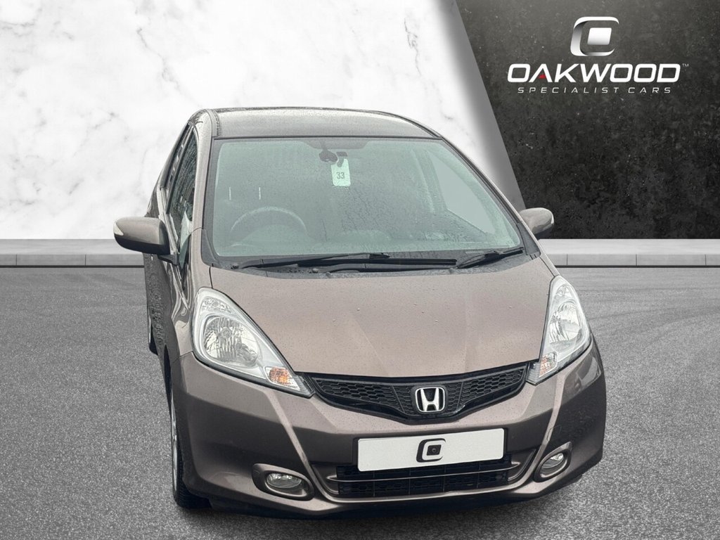 Used Honda Jazz 2014 for sale - 76106038: Photo 6