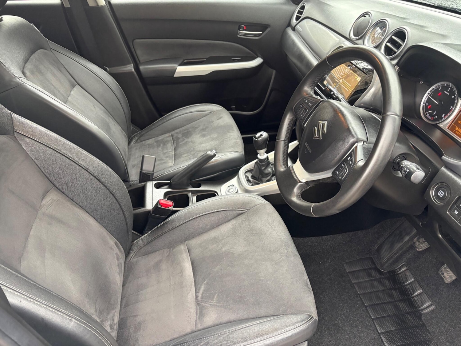 Used Suzuki Vitara 2017 for sale - 76991259: Photo 8