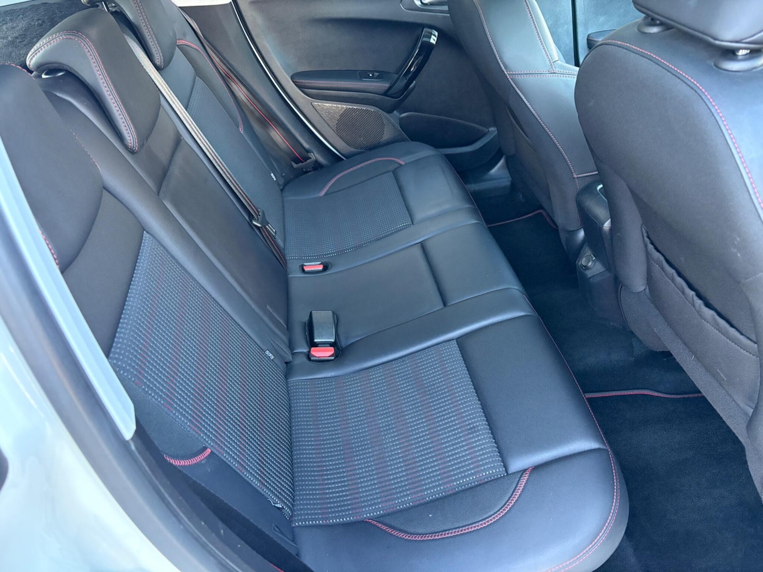 Used Peugeot 2008 2016 for sale - 76752448: Photo 8