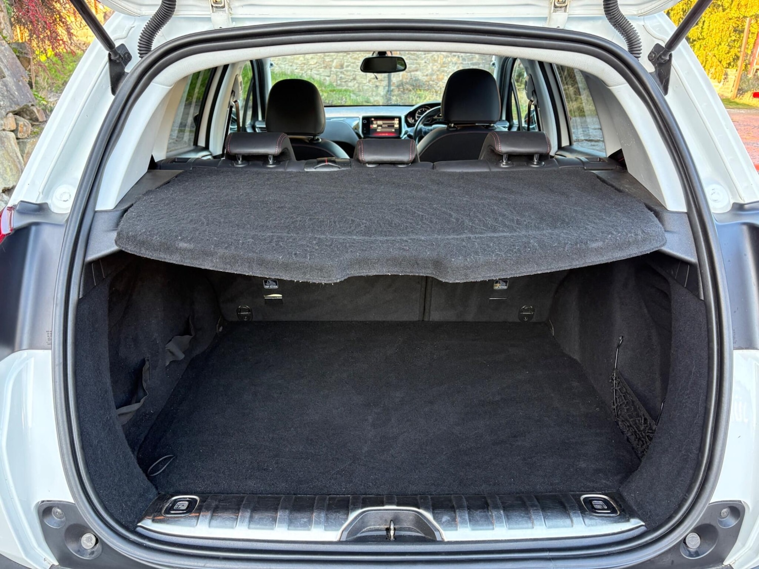 Used Peugeot 2008 2016 for sale - 76752448: Photo 9