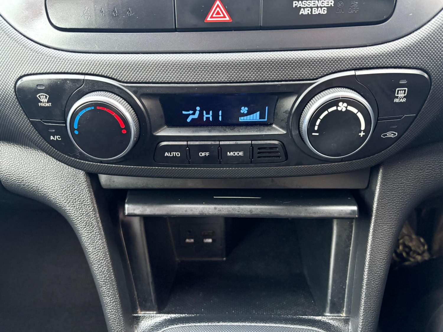 Used Hyundai i10 2017 for sale - 76485772: Photo 18