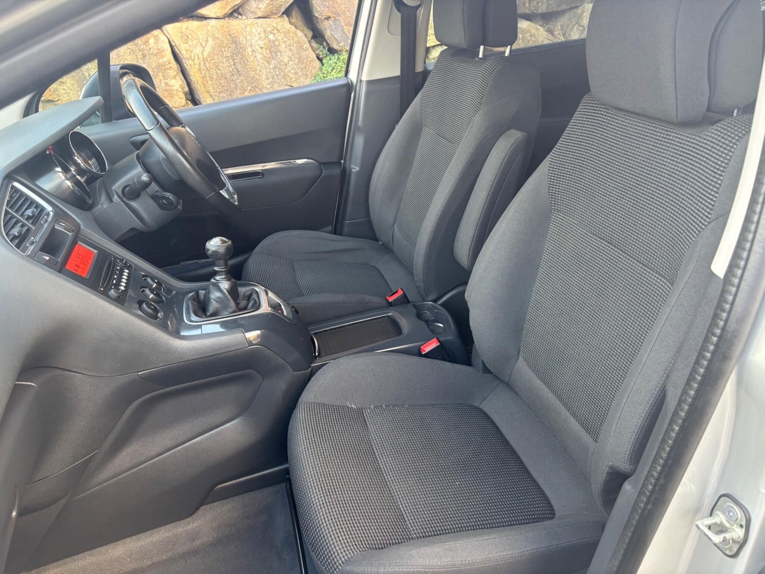 Used Peugeot 5008 2017 for sale - 76572243: Photo 13