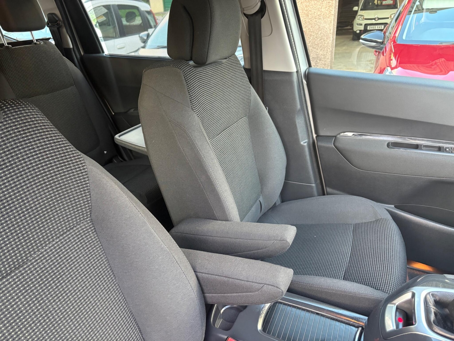 Used Peugeot 5008 2017 for sale - 76572243: Photo 18