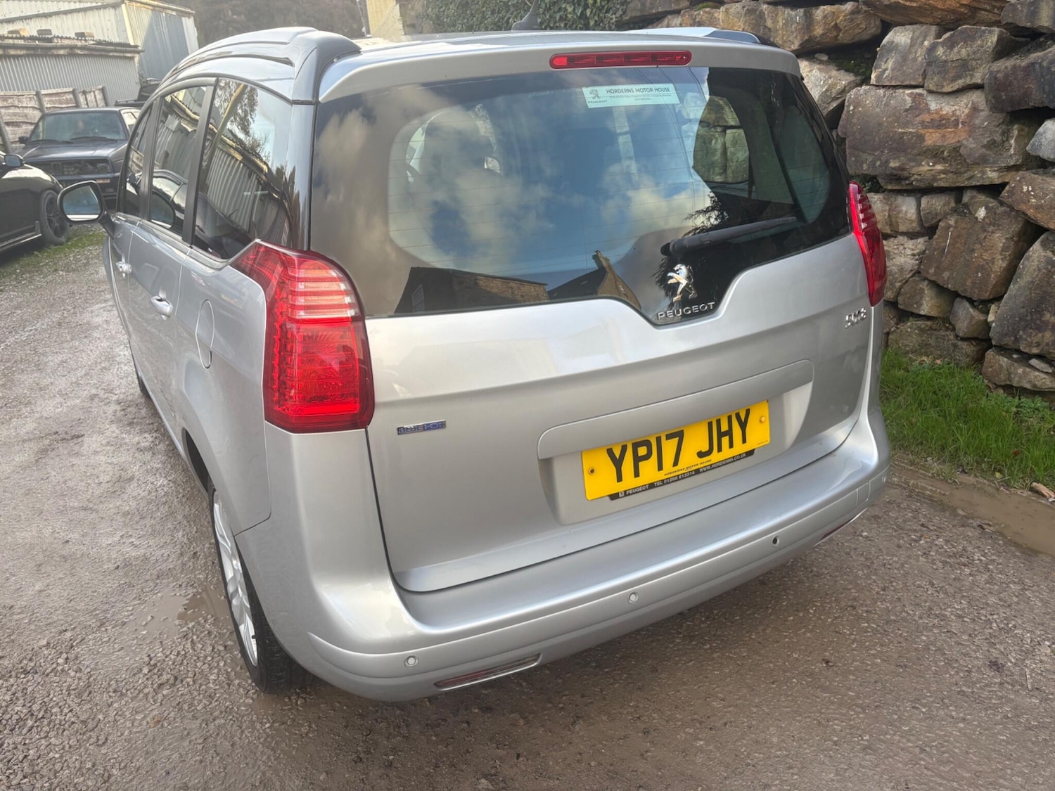 Used Peugeot 5008 2017 for sale - 76572243: Photo 9