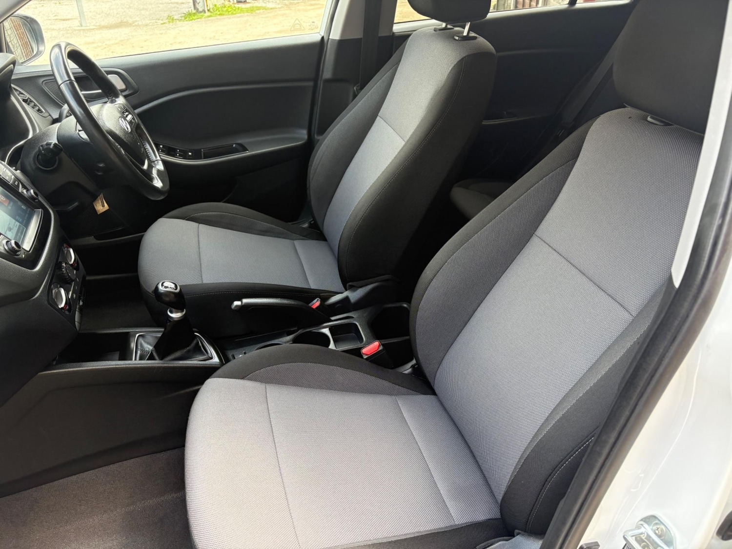 Used Hyundai i20 2020 for sale - 76486798: Photo 13