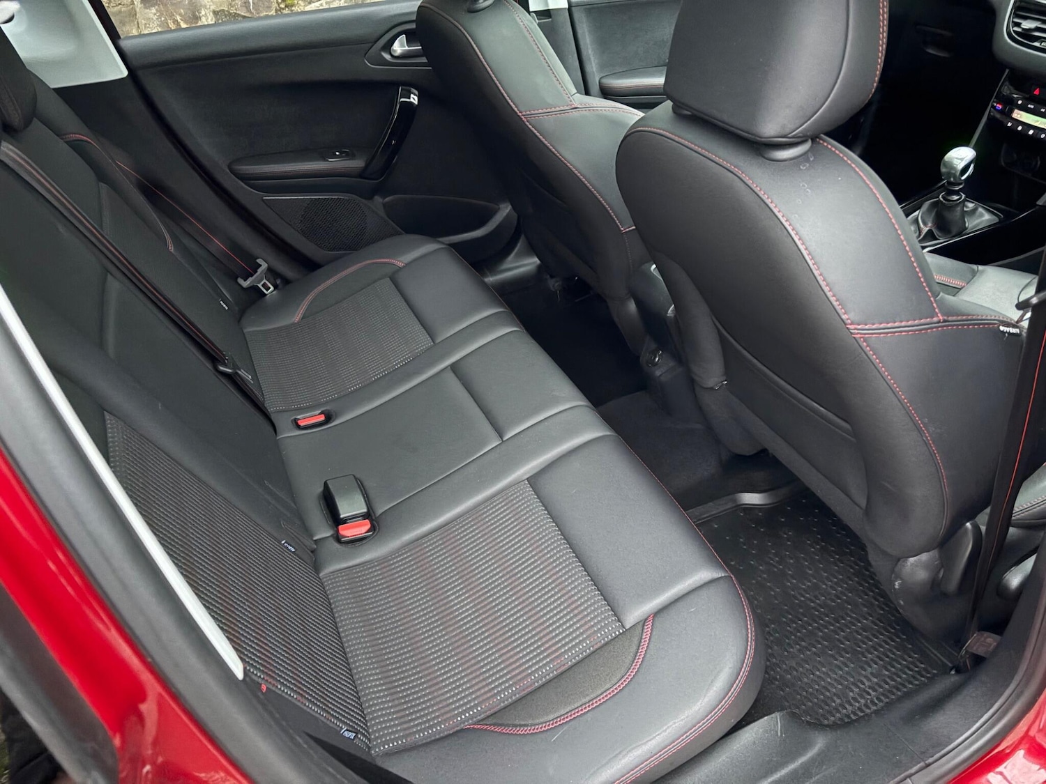 Used Peugeot 2008 2017 for sale - 76486796: Photo 13