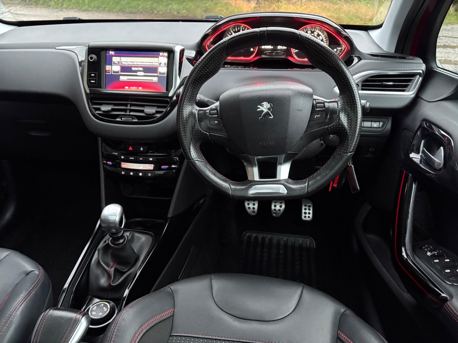 Used Peugeot 2008 2017 for sale - 76486796: Photo 14